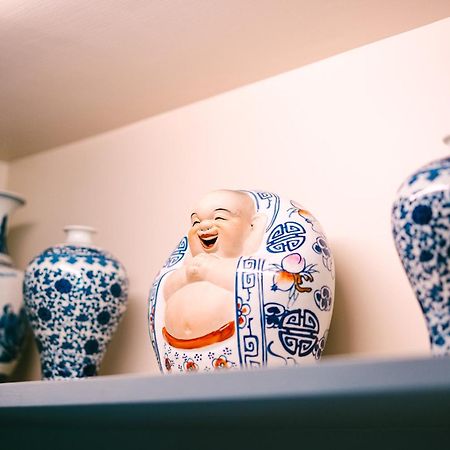 O'Nya Phuket Hotel Екстер'єр фото