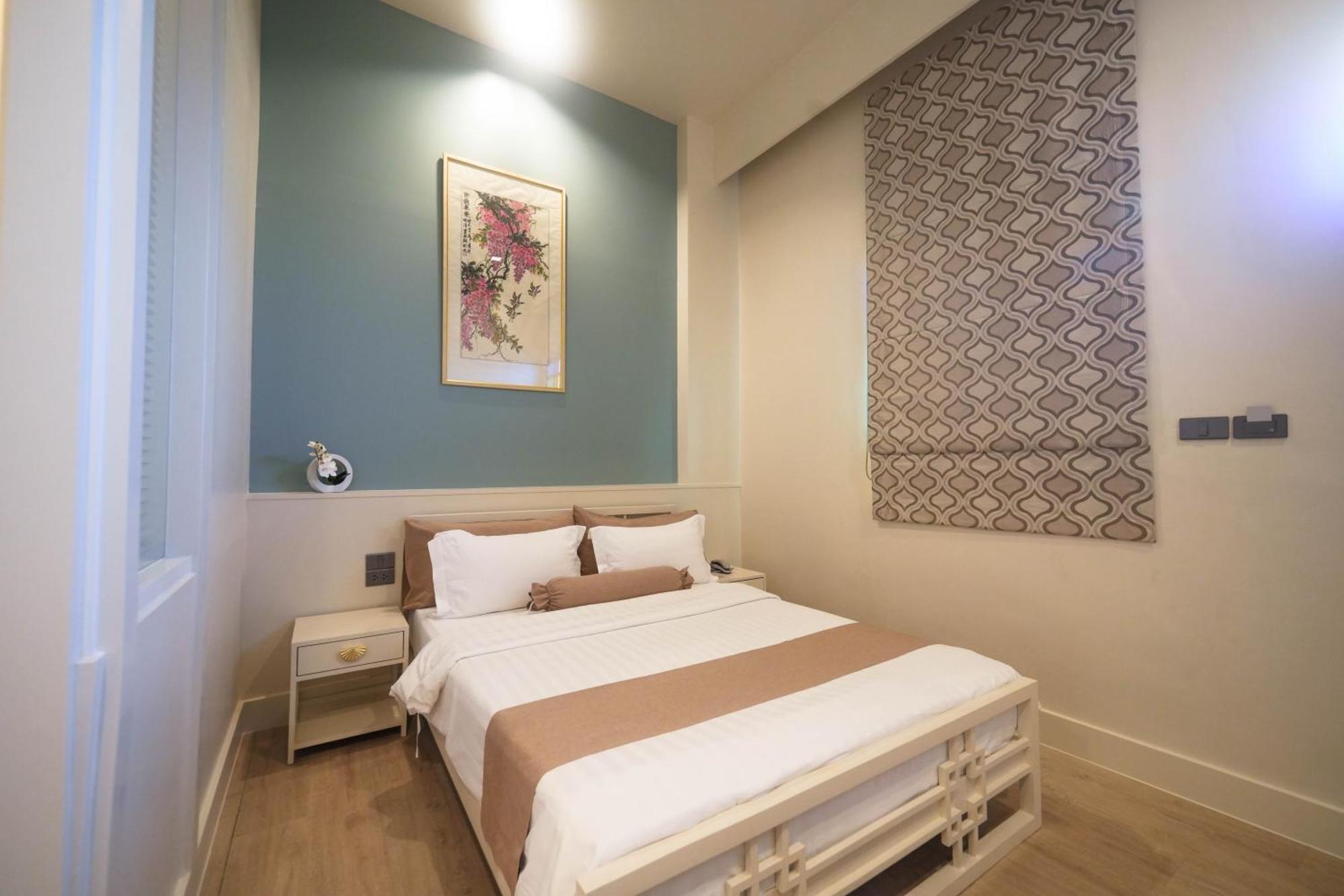 O'Nya Phuket Hotel Екстер'єр фото