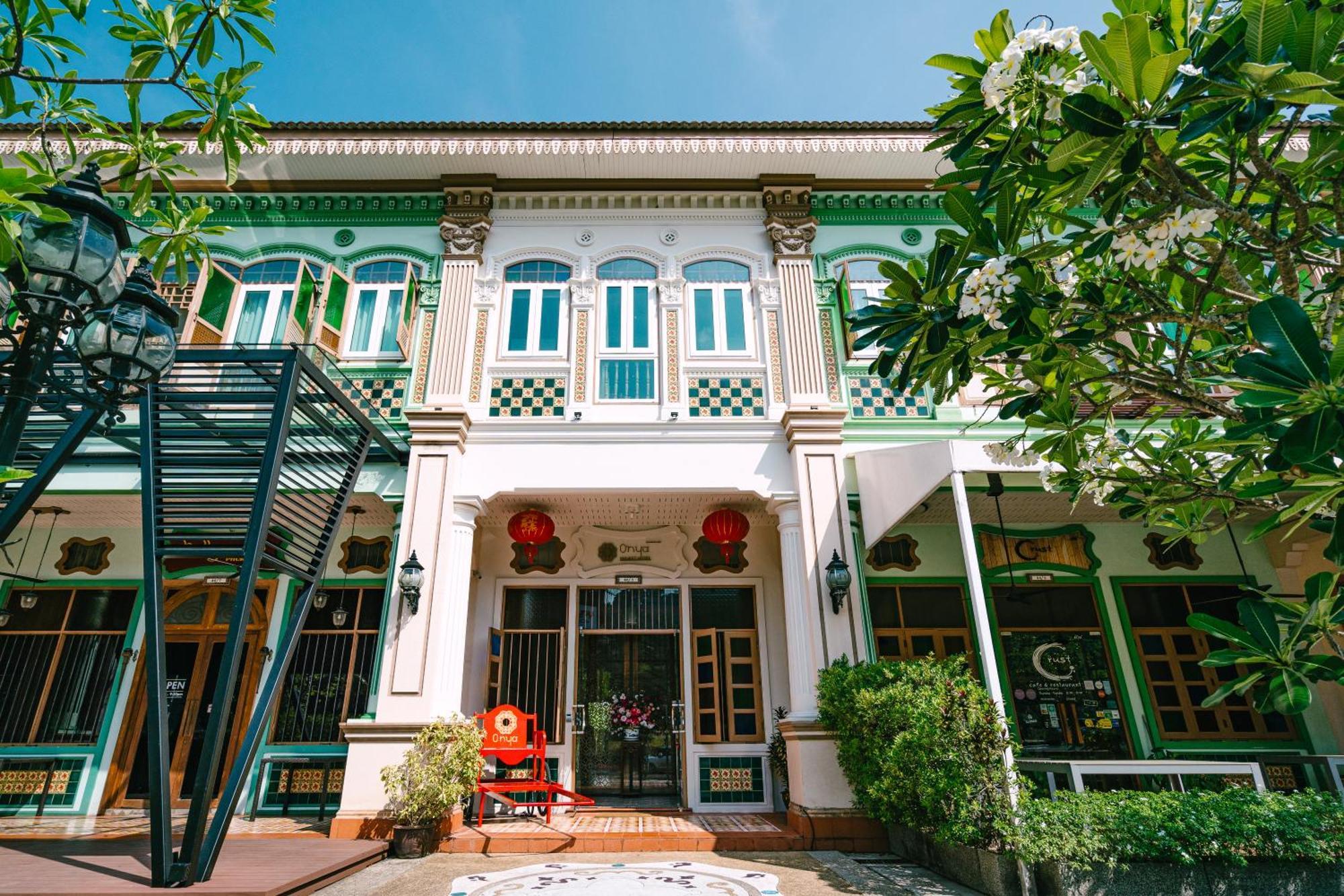 O'Nya Phuket Hotel Екстер'єр фото