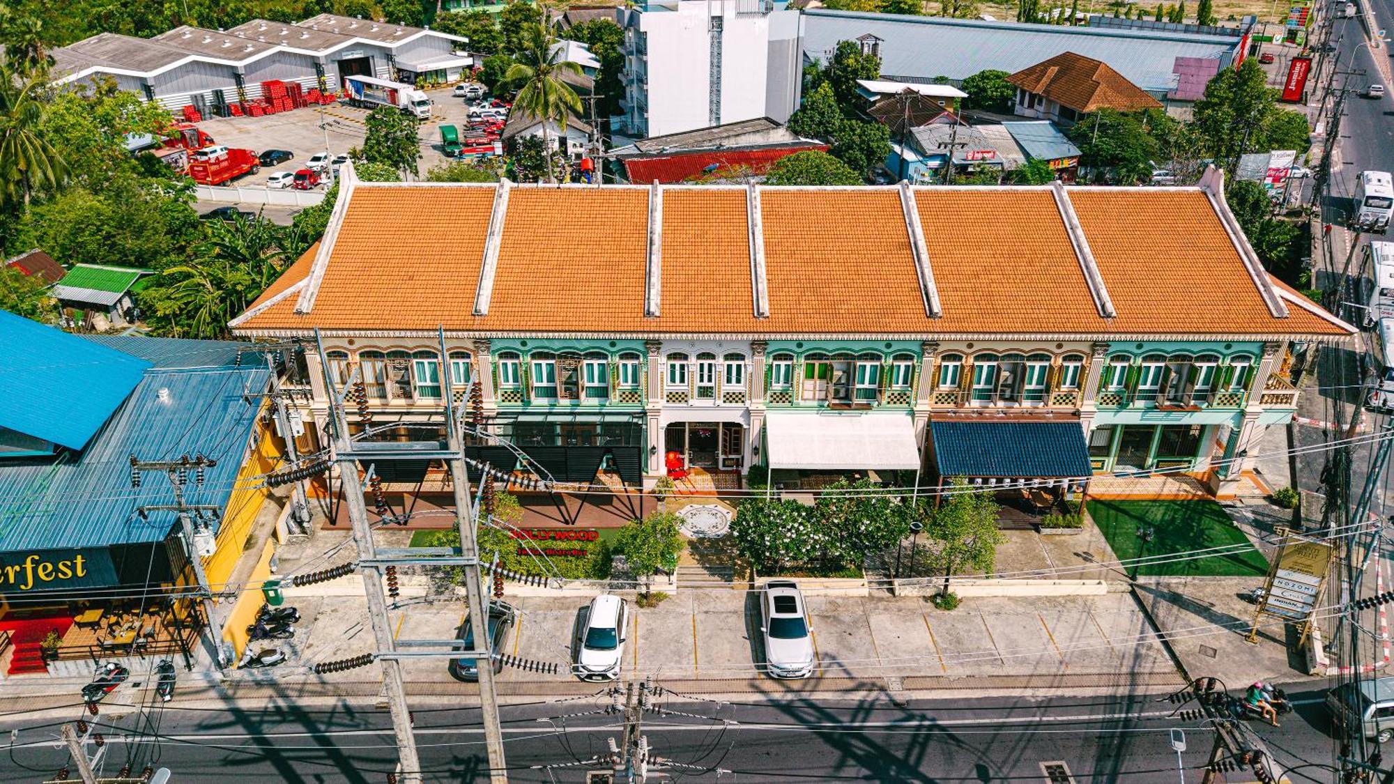 O'Nya Phuket Hotel Екстер'єр фото