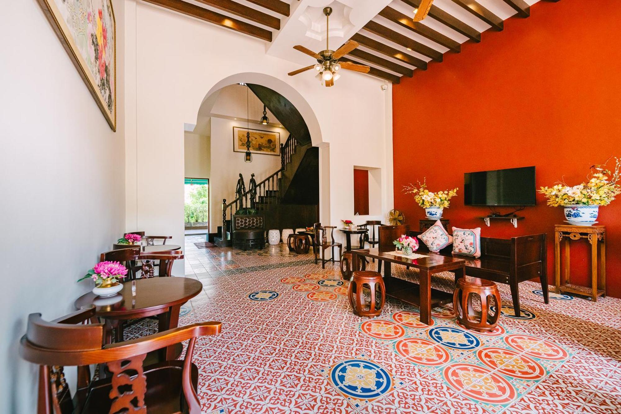 O'Nya Phuket Hotel Екстер'єр фото