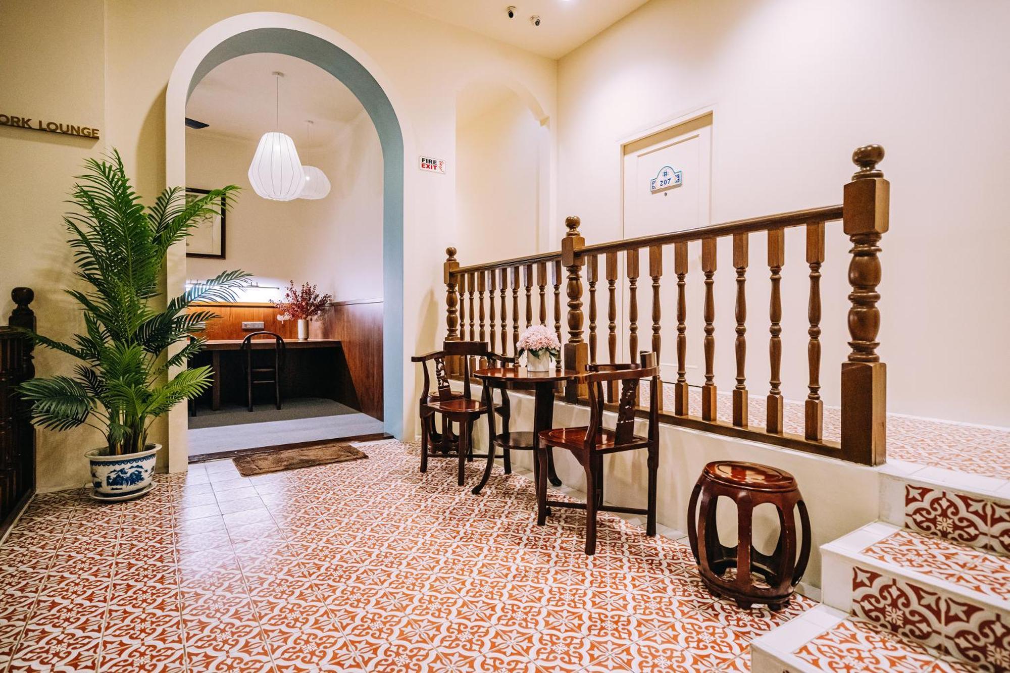 O'Nya Phuket Hotel Екстер'єр фото
