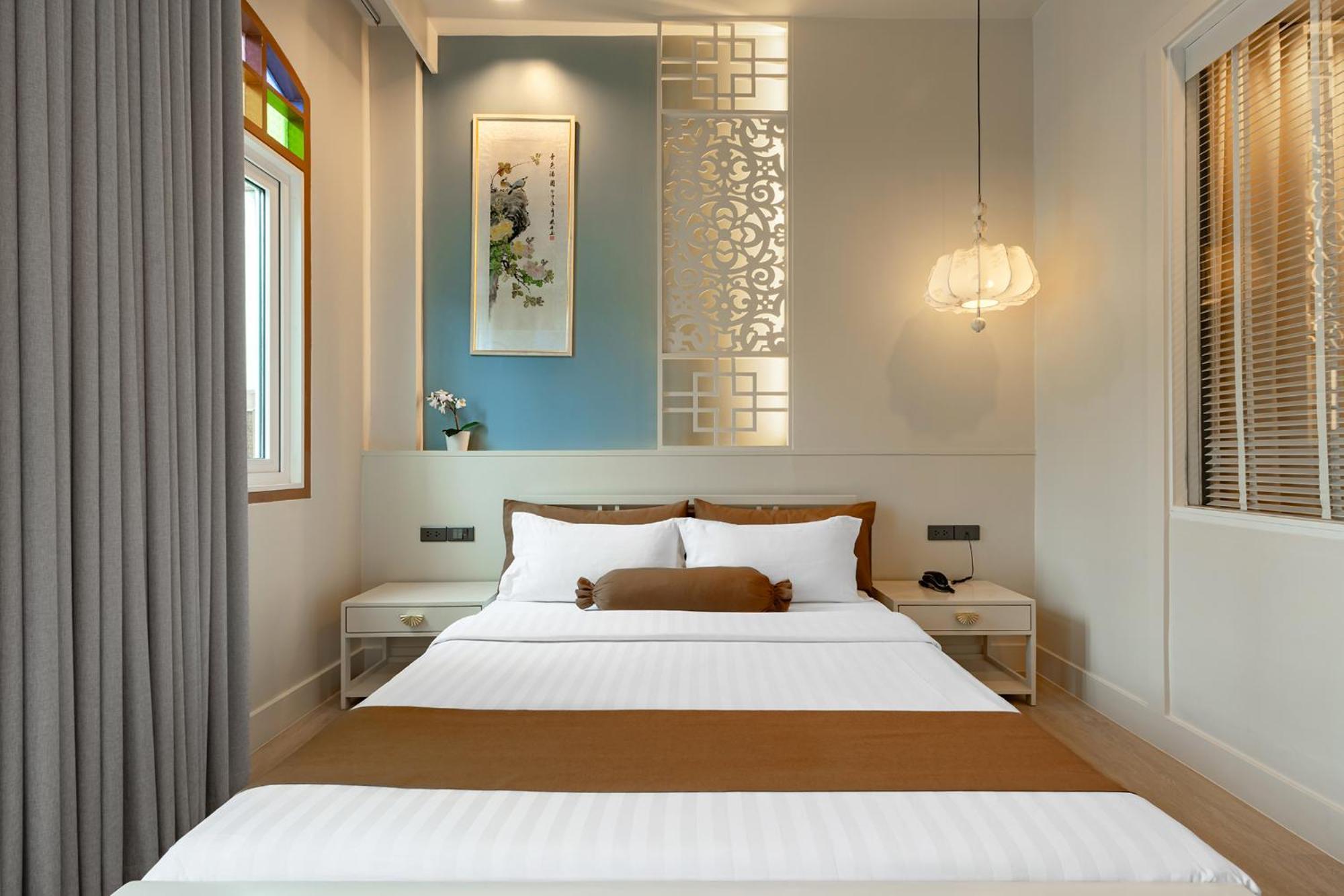 O'Nya Phuket Hotel Екстер'єр фото